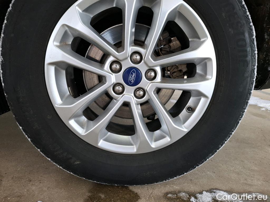  Ford  Kuga  / 2019 / 5P / SUV 2.5 Dur 225 hybrid PHEV Pshift Titanium #11