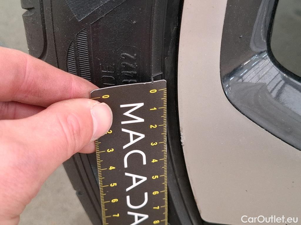  DS  DS7 DS DS 7 / 2022 / 5P / SUV E-TENSE 225 OPERA #18