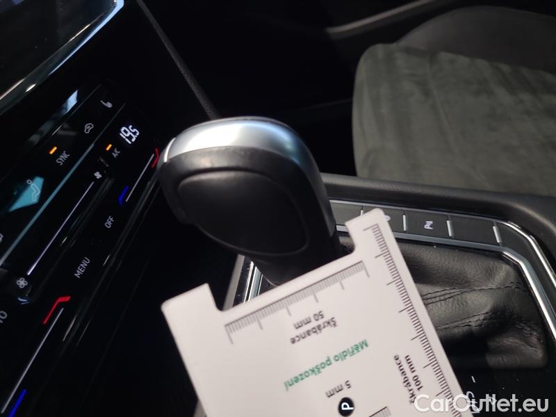  Volkswagen  Passat  7 (2014) Pas.Var.2.0TDI 147 Elegance AT #7