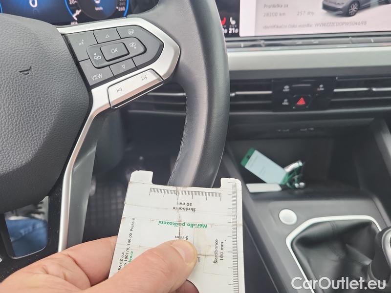  Volkswagen  Golf  VII Variant  (BV5)(2017->) Var.1.0TSI 81 Life 5d #5