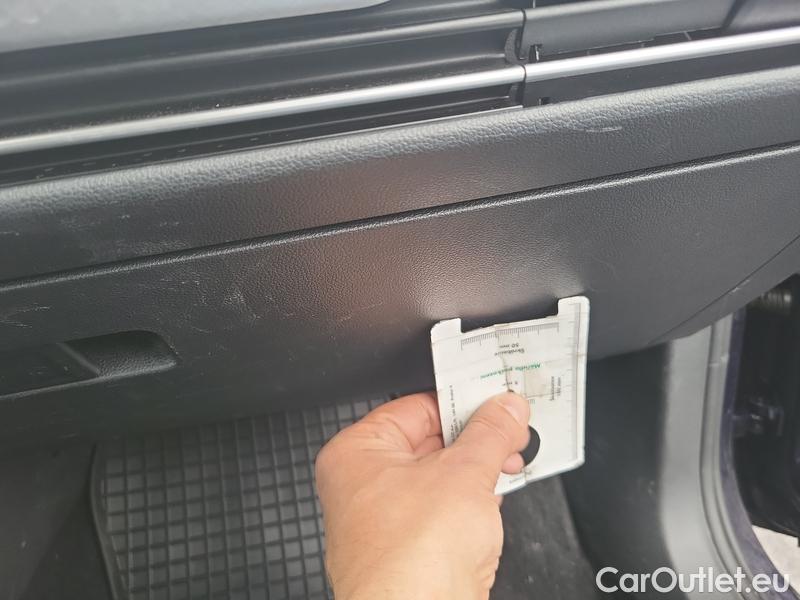  Volkswagen  Golf  VII Variant  (BV5)(2017->) Var.1.0TSI 81 Life 5d #18