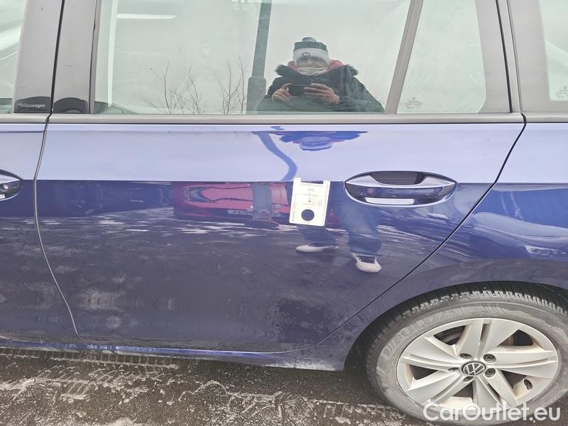  Volkswagen  Golf  VII Variant  (BV5)(2017->) Var.1.0TSI 81 Life 5d #11