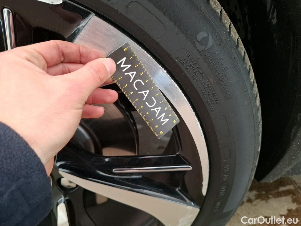  DS  DS7 DS DS 7 / 2022 / 5P / SUV E-TENSE 225 OPERA #12