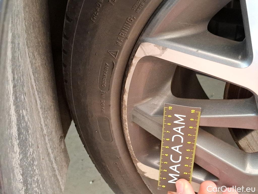  Hyundai  Konna Kona Executive Hybrid 2WD 1.6 GDI 140CV BVA6 E6dT #82