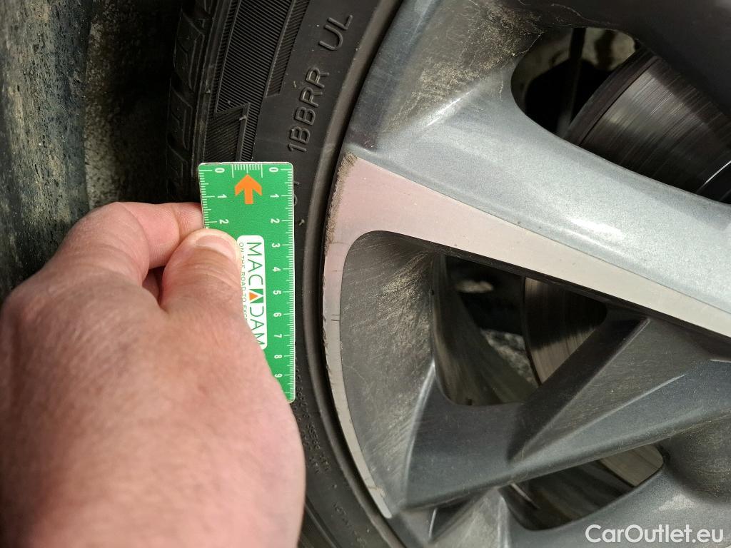  Hyundai  i30 HYUNDAI  Sport Wagon / 2020 / 5P / Break 1.0 T-GDI 120 MHEV I-MT CREATIVE SW #20