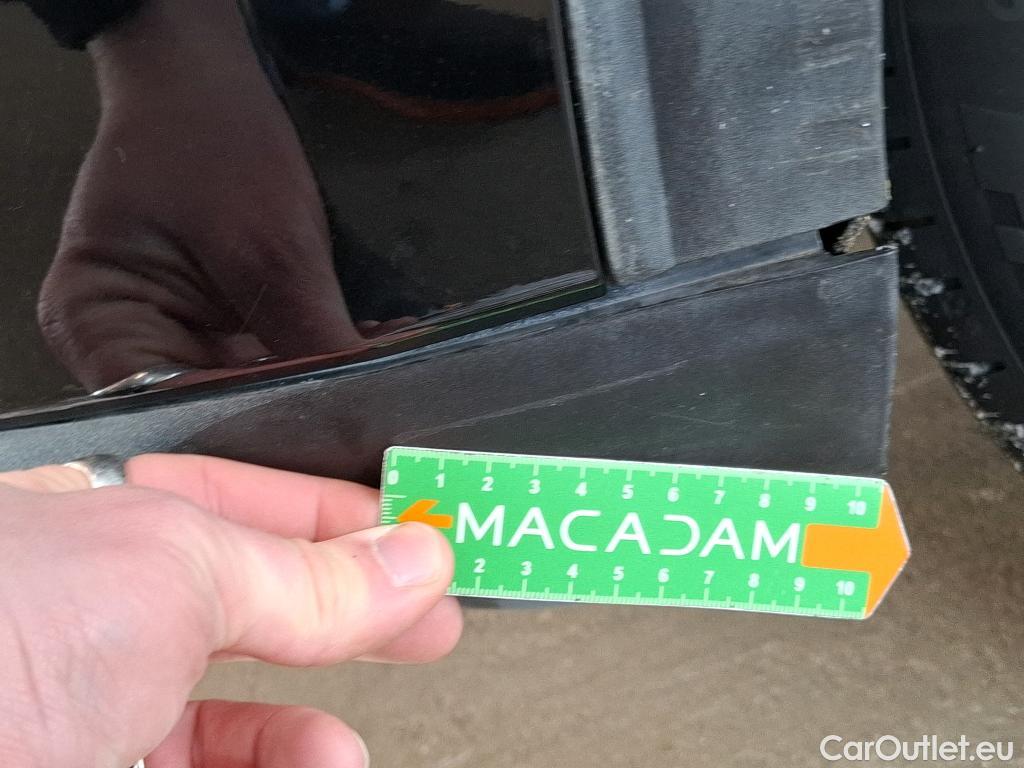  Ford  Kuga  / 2019 / 5P / SUV 2.5 Dur 225 hybrid PHEV Pshift Titanium #15