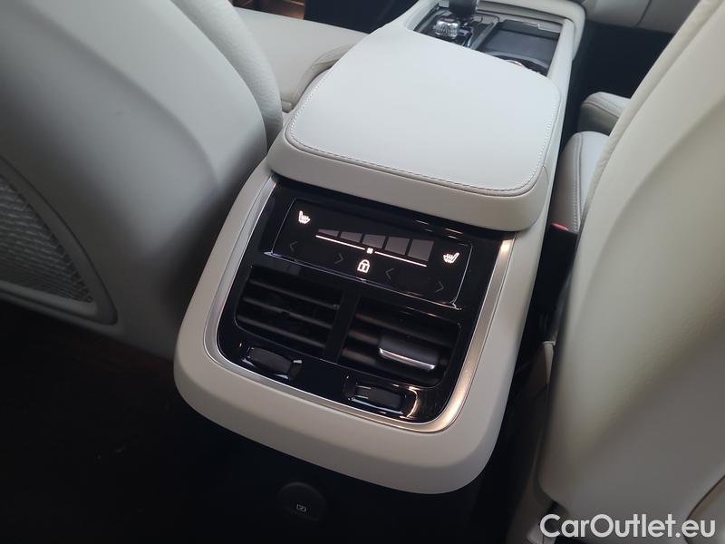  Volvo  XC90  (2002)  T8 RE Plus Dark AWD AT #20