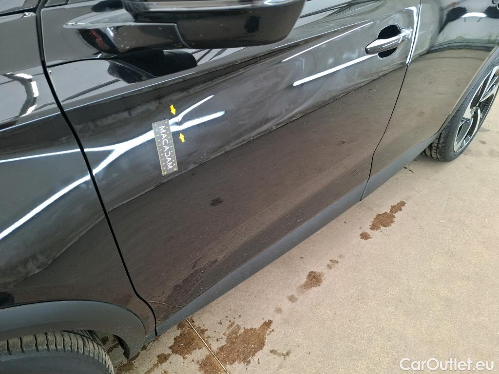  DS  DS7 DS DS 7 / 2022 / 5P / SUV E-TENSE 225 OPERA #29