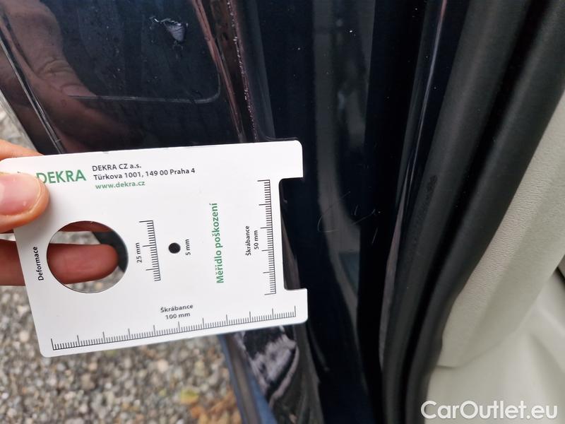  Volvo  XC90  (2002)  T8 RE Plus Dark AWD AT #25