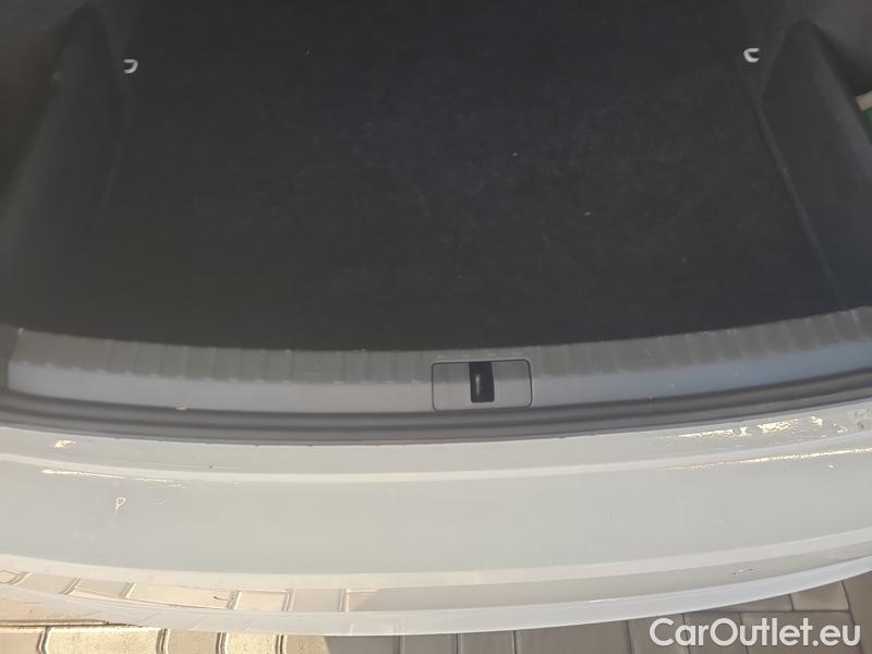  Skoda  Octavia  Lim. (NX3)(2020)  2.0TDI 85 Ambition 5d #10