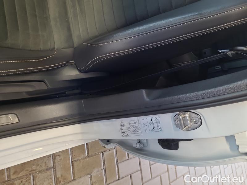  Volkswagen  Passat  7 (2014) Pas.Var.2.0TDI 147 Elegance AT #11