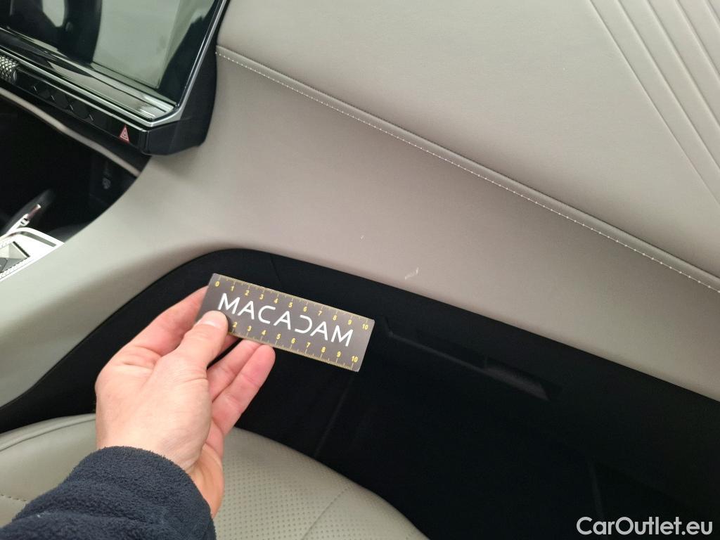  DS  DS7 DS DS 7 / 2022 / 5P / SUV E-TENSE 225 OPERA #35