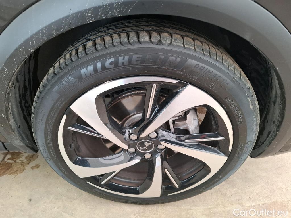  DS  DS7 DS DS 7 / 2022 / 5P / SUV E-TENSE 225 OPERA #22