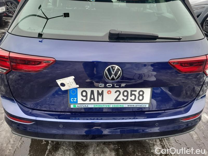  Volkswagen  Golf  VII Variant  (BV5)(2017->) Var.1.0TSI 81 Life 5d #16