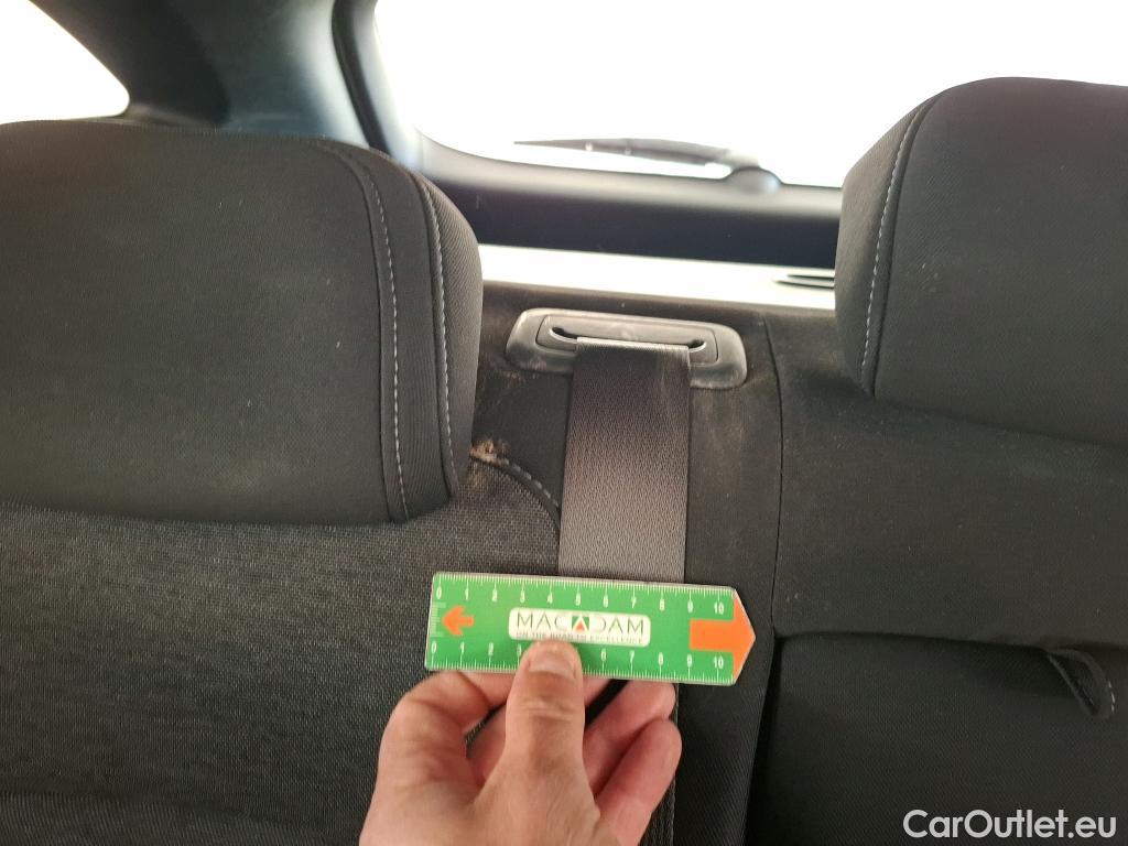  Hyundai  i30 HYUNDAI  Sport Wagon / 2020 / 5P / Break 1.0 T-GDI 120 MHEV I-MT CREATIVE SW #35