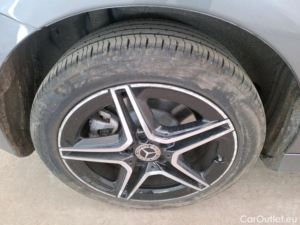  Mercedes  B-Klasse MERCEDES-BENZ Classe B / 2019 / 5P / monospace B 250e AMG Line Edition #47