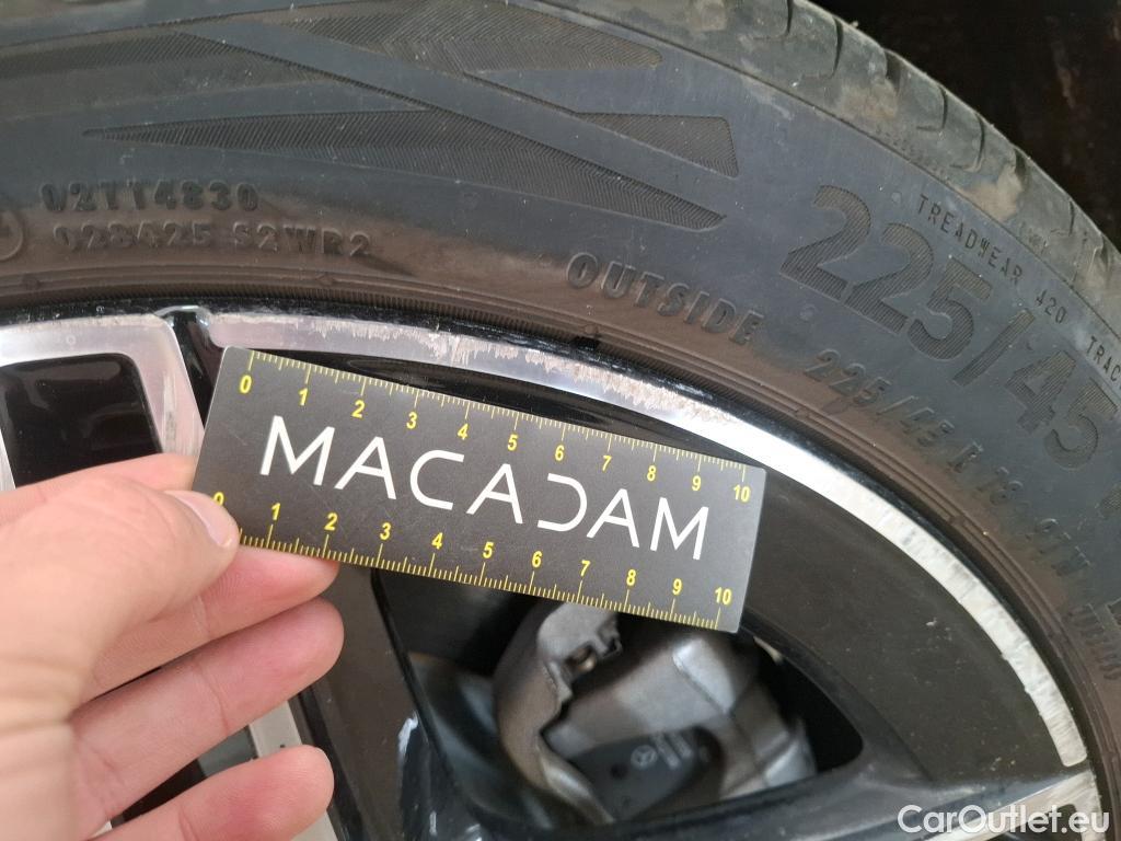  Mercedes  B-Klasse MERCEDES-BENZ Classe B / 2019 / 5P / monospace B 250e AMG Line Edition #32