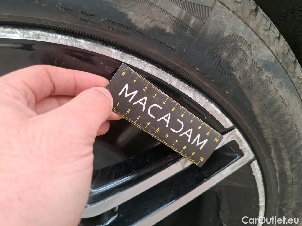  Mercedes  B-Klasse MERCEDES-BENZ Classe B / 2019 / 5P / monospace B 250e AMG Line Edition #52