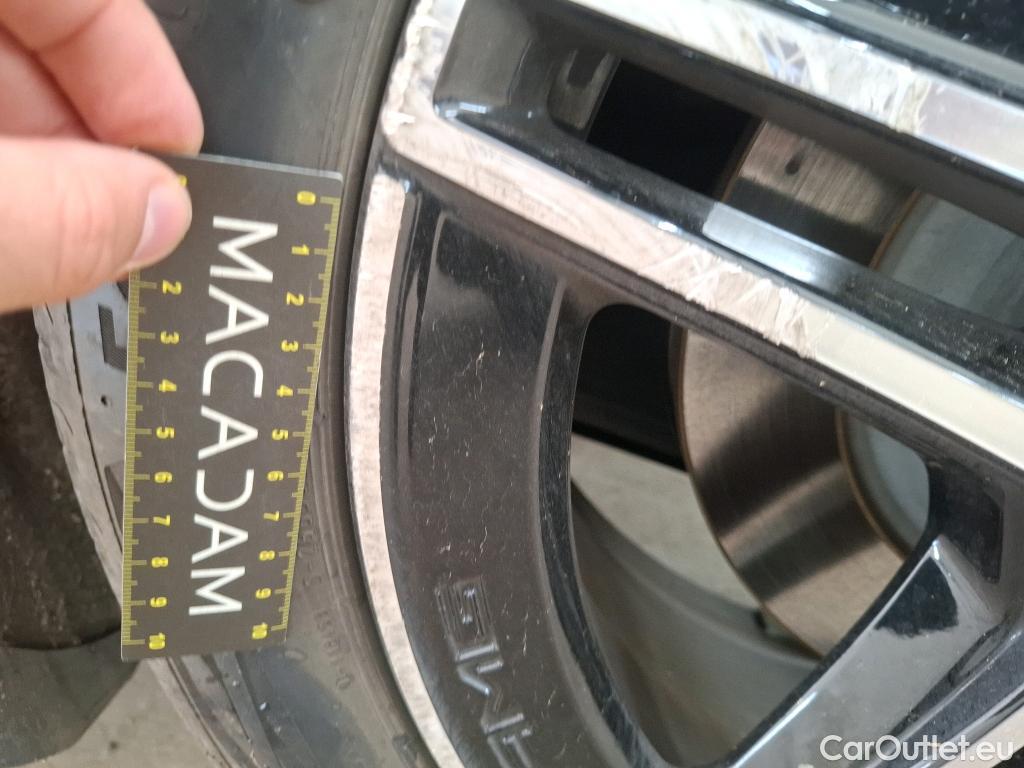  Mercedes  B-Klasse MERCEDES-BENZ Classe B / 2019 / 5P / monospace B 250e AMG Line Edition #26