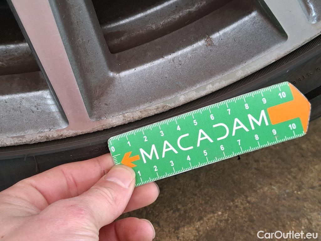  Mercedes  GLA MERCEDES-BENZ  / 2020 / 5P / SUV 1.3  250 e AMG LINE DCT #14