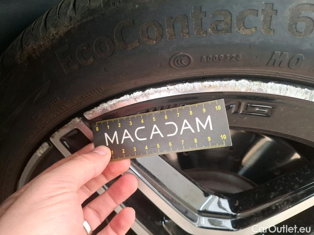  Mercedes  B-Klasse MERCEDES-BENZ Classe B / 2019 / 5P / monospace B 250e AMG Line Edition #39