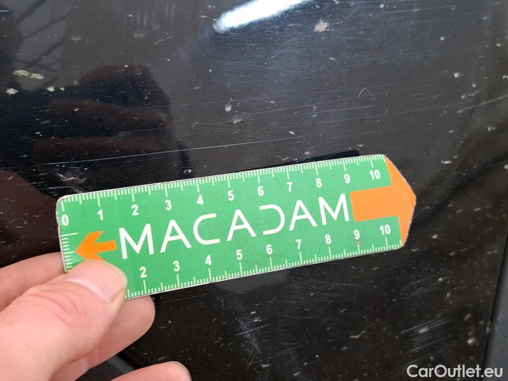  Mercedes  GLA MERCEDES-BENZ  / 2020 / 5P / SUV 1.3  250 e AMG LINE DCT #9