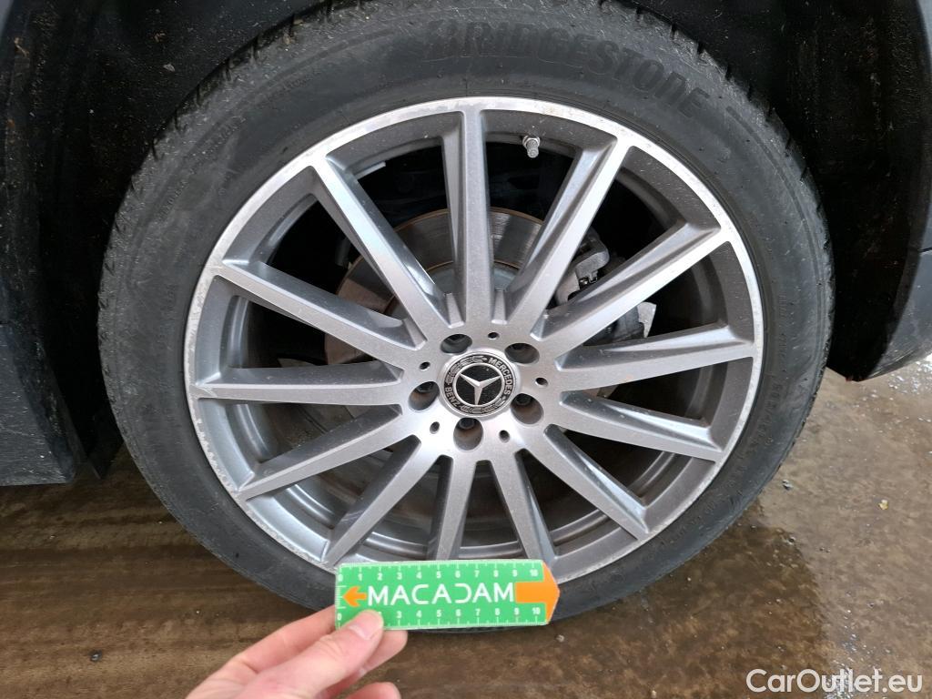  Mercedes  GLA MERCEDES-BENZ  / 2020 / 5P / SUV 1.3  250 e AMG LINE DCT #17