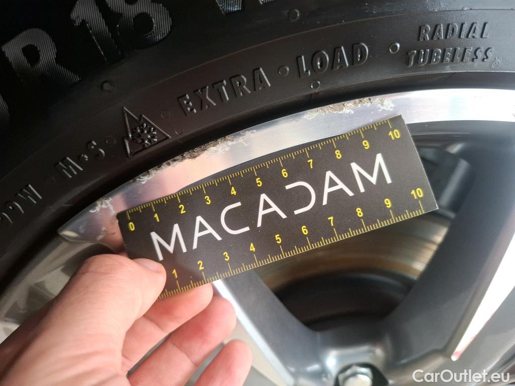  Lexus  UX LEXUS  / 2018 / 5P / SUV 300E Executive #22