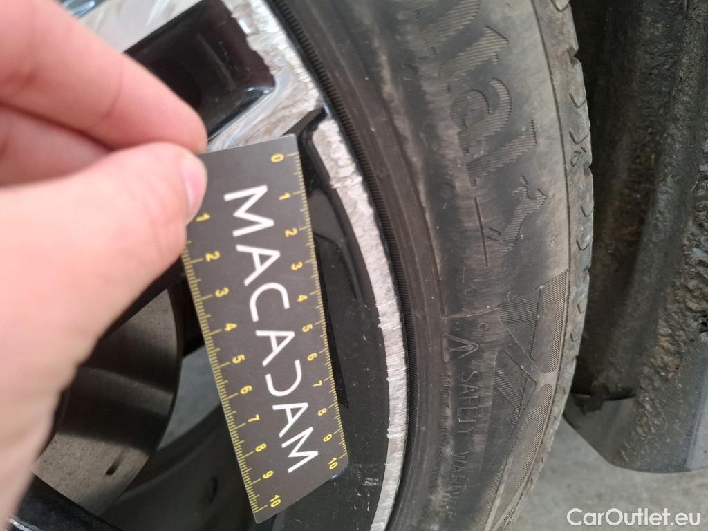  Mercedes  B-Klasse MERCEDES-BENZ Classe B / 2019 / 5P / monospace B 250e AMG Line Edition #54