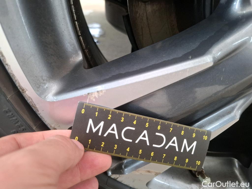  Lexus  UX LEXUS  / 2018 / 5P / SUV 300E Executive #35