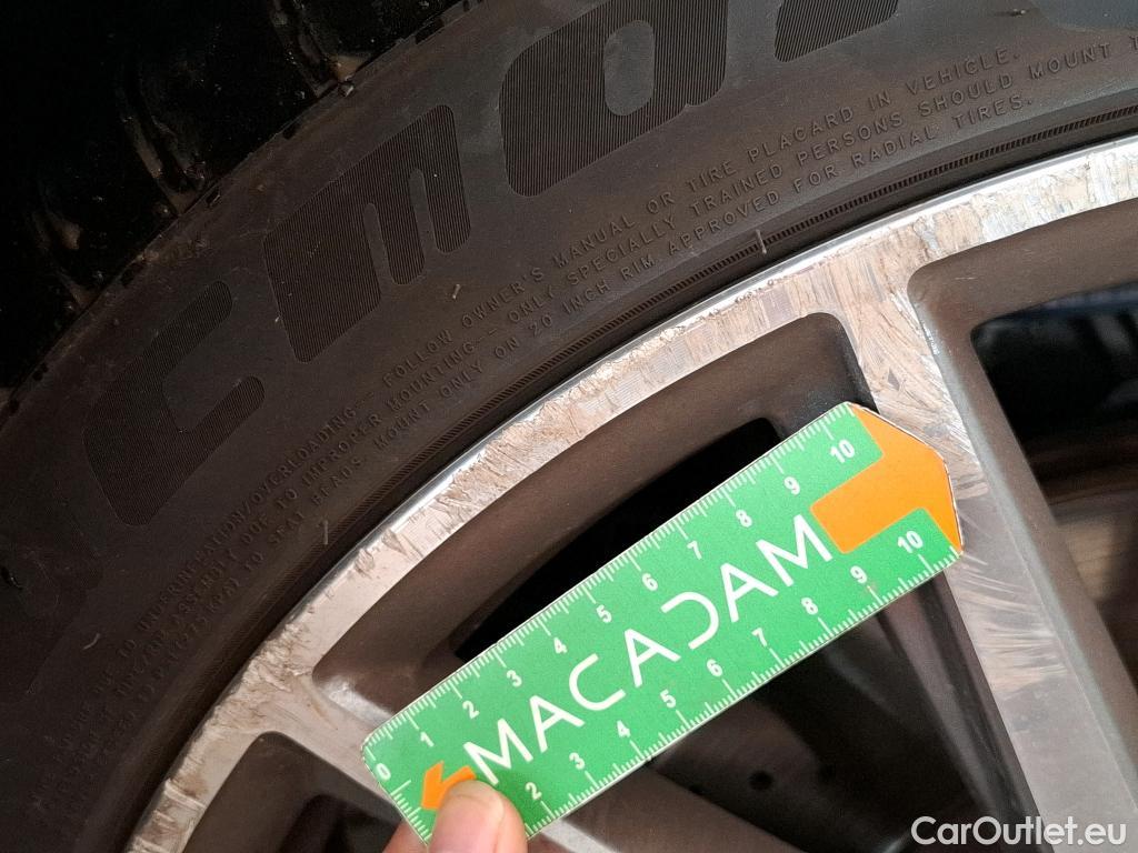  Mercedes  GLA MERCEDES-BENZ  / 2020 / 5P / SUV 1.3  250 e AMG LINE DCT #38