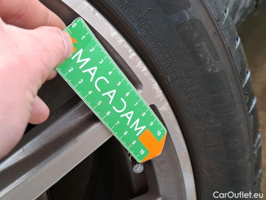  Mercedes  GLA MERCEDES-BENZ  / 2020 / 5P / SUV 1.3  250 e AMG LINE DCT #15