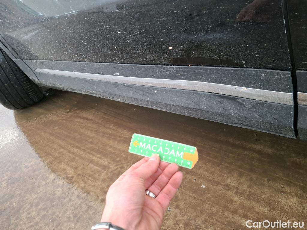  Mercedes  GLA MERCEDES-BENZ  / 2020 / 5P / SUV 1.3  250 e AMG LINE DCT #42