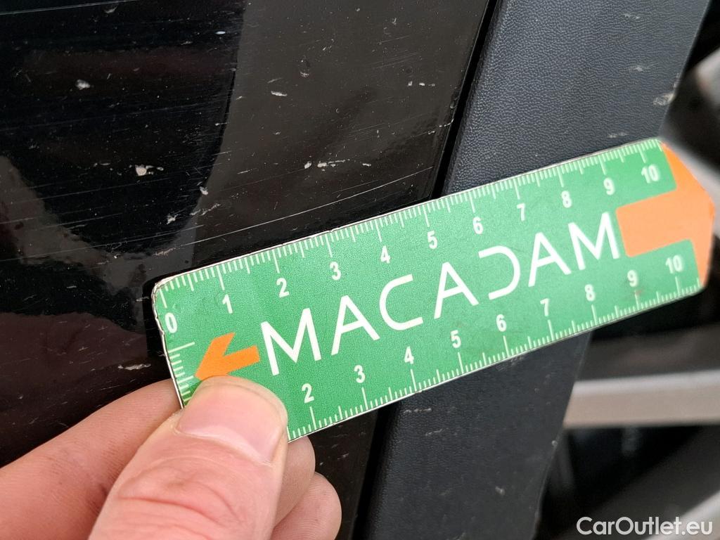  Mercedes  GLA MERCEDES-BENZ  / 2020 / 5P / SUV 1.3  250 e AMG LINE DCT #11