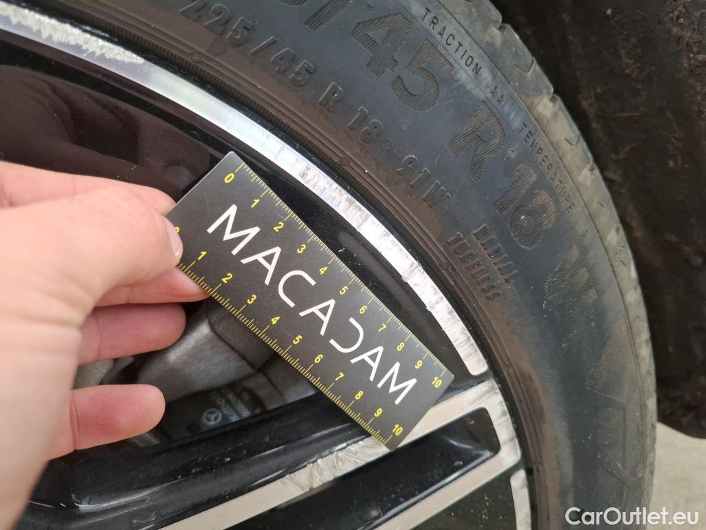  Mercedes  B-Klasse MERCEDES-BENZ Classe B / 2019 / 5P / monospace B 250e AMG Line Edition #33