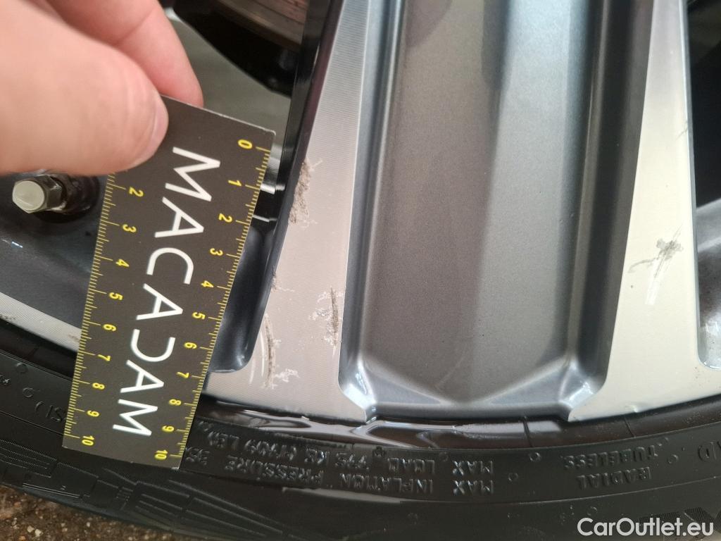  Lexus  UX LEXUS  / 2018 / 5P / SUV 300E Executive #17