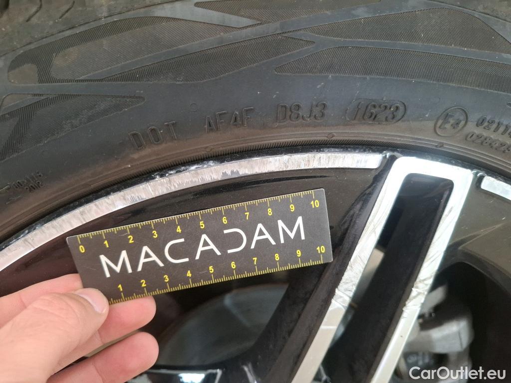  Mercedes  B-Klasse MERCEDES-BENZ Classe B / 2019 / 5P / monospace B 250e AMG Line Edition #30