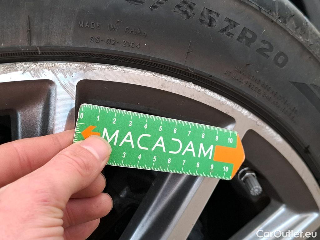  Mercedes  GLA MERCEDES-BENZ  / 2020 / 5P / SUV 1.3  250 e AMG LINE DCT #36