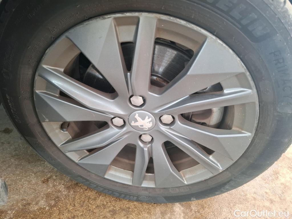  Peugeot  208  (e-) Active Business 50kWh BVA #10