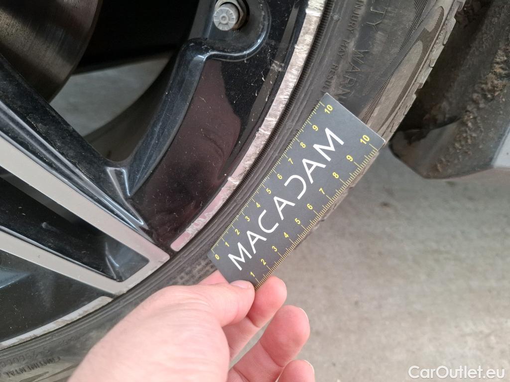  Mercedes  B-Klasse MERCEDES-BENZ Classe B / 2019 / 5P / monospace B 250e AMG Line Edition #55