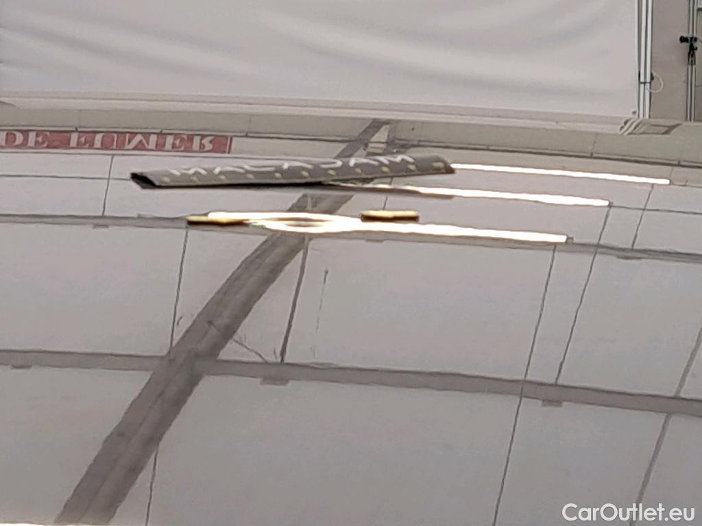  Renault  Captur  II Techno 1.6 E-TECH Hybrid 145CV BVA6 6E #33