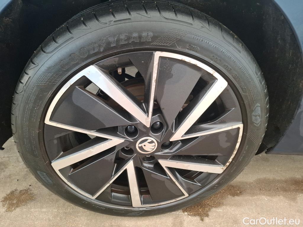  Skoda  Octavia SKODA  Combi / 2020 / 5P / Break 1.4 TSI PHEV iV 204 DSG6e Business #22