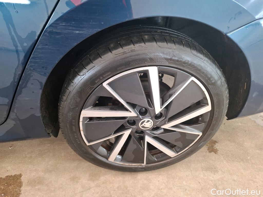  Skoda  Octavia SKODA  Combi / 2020 / 5P / Break 1.4 TSI PHEV iV 204 DSG6e Business #16