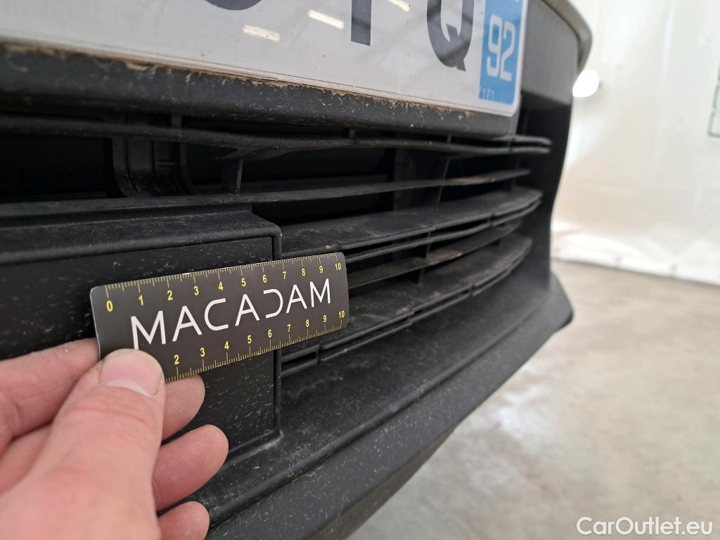  Renault  Captur  II Techno 1.6 E-TECH Hybrid 145CV BVA6 6E #10