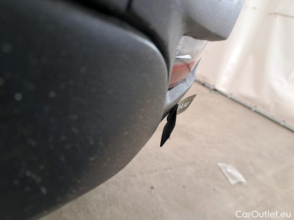  Renault  Captur  II Techno 1.6 E-TECH Hybrid 145CV BVA6 6E #20