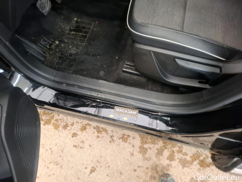  Renault  Captur RENAULT  / 2019 / 5P / SUV Intens TCe 160 EDC -21 #6