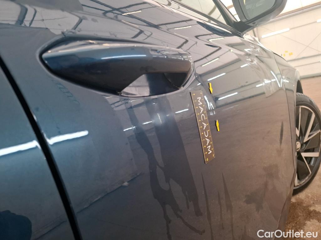  Skoda  Octavia SKODA  Combi / 2020 / 5P / Break 1.4 TSI PHEV iV 204 DSG6e Business #8