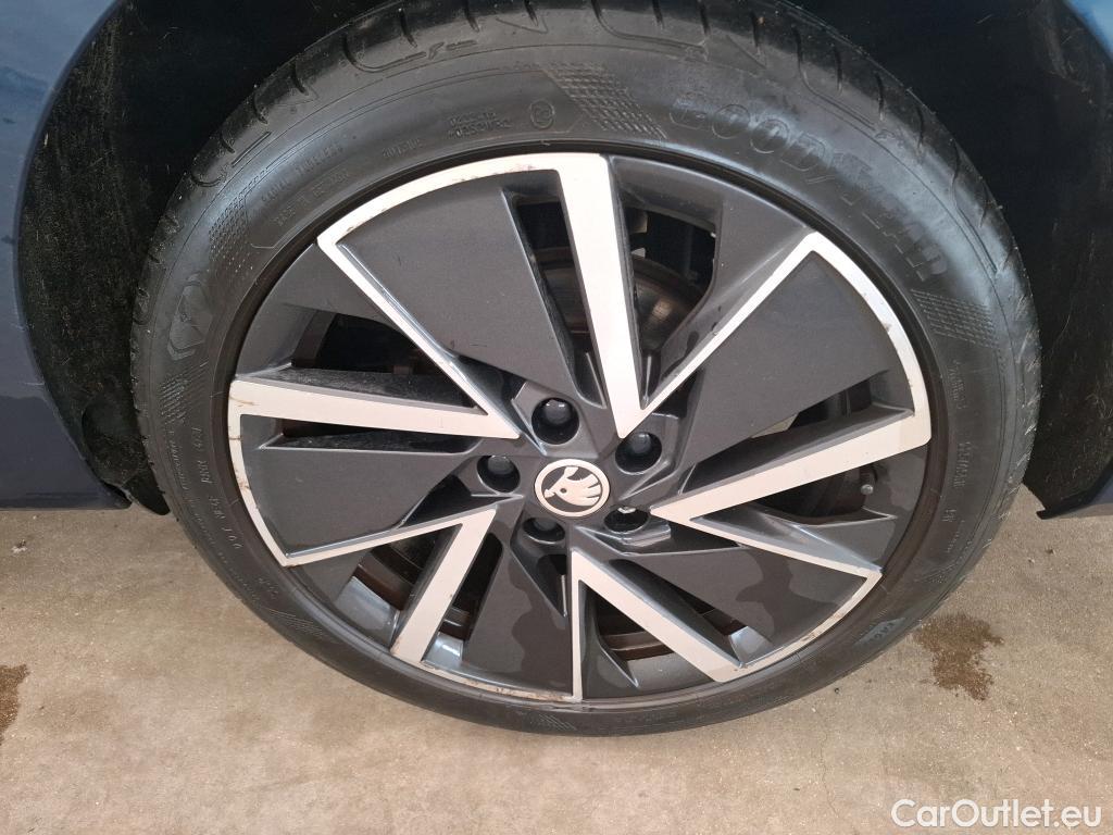  Skoda  Octavia SKODA  Combi / 2020 / 5P / Break 1.4 TSI PHEV iV 204 DSG6e Business #31