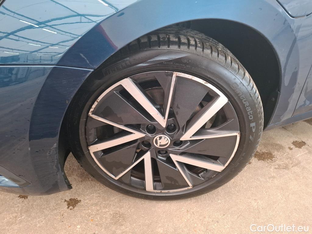  Skoda  Octavia SKODA  Combi / 2020 / 5P / Break 1.4 TSI PHEV iV 204 DSG6e Business #11