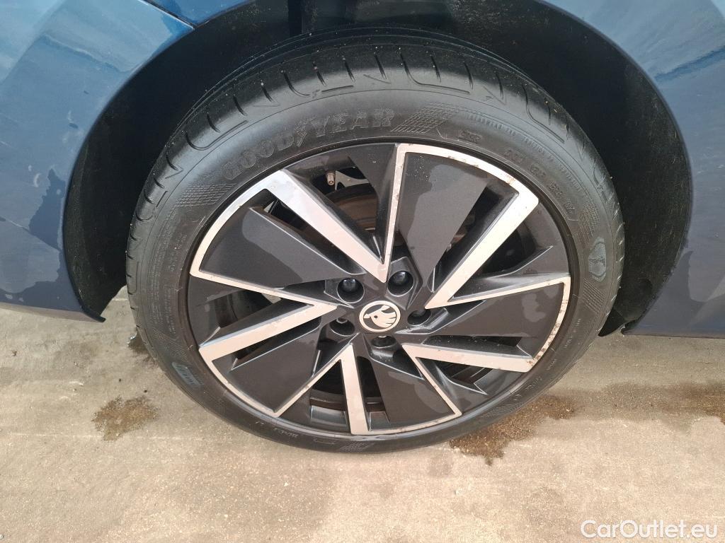  Skoda  Octavia SKODA  Combi / 2020 / 5P / Break 1.4 TSI PHEV iV 204 DSG6e Business #21